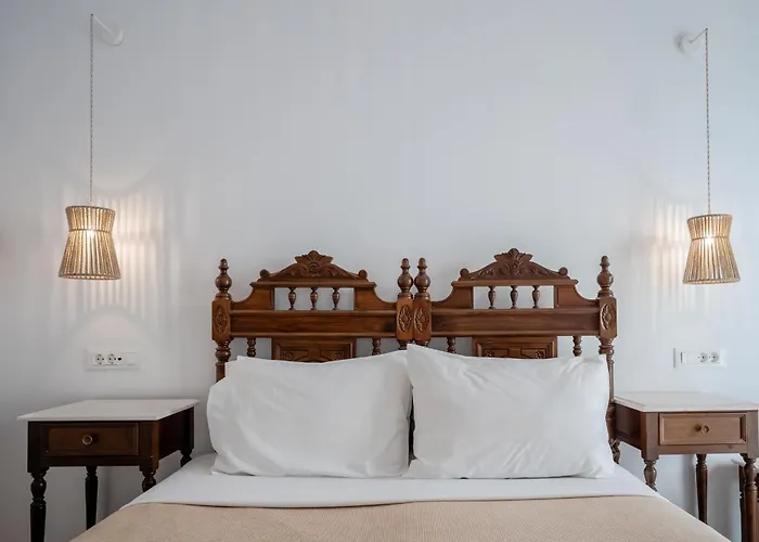 Aldea Hotel Karterados (Santorini)