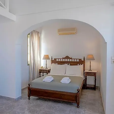 Aldea Hotel 3*