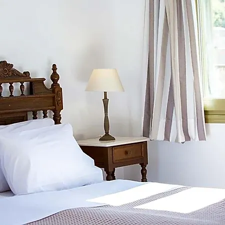 Aldea Hotel