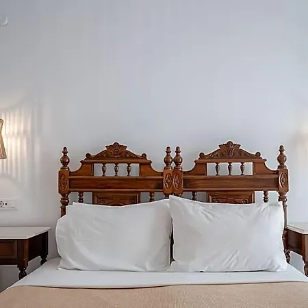 Aldea Hotel 3*