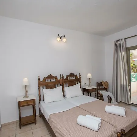 Hotel Aldea Karterados (Santorini)