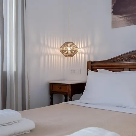 Aldea Hotel Karterados (Santorini)