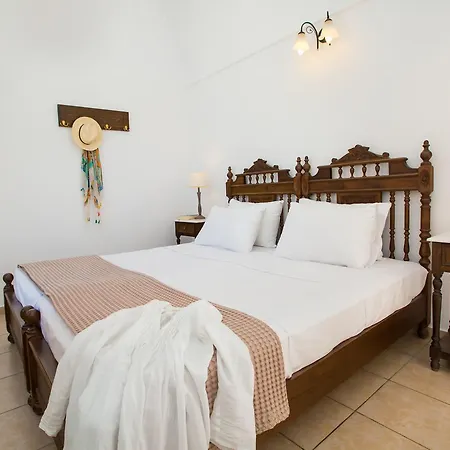 Hotel Aldea Karterados (Santorini)